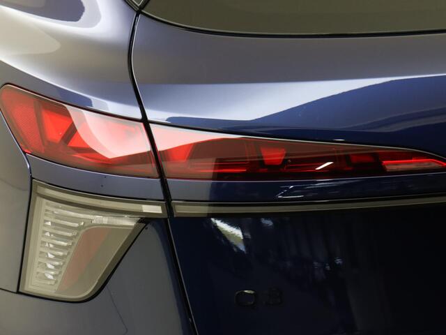 Audi Q3 1.5 200kW e-hybrid S edition | Tech Pro pakket | 20 inch LM velgen | Lederen bekleding | Digitale Matrix verlichting | OLED achterlichten