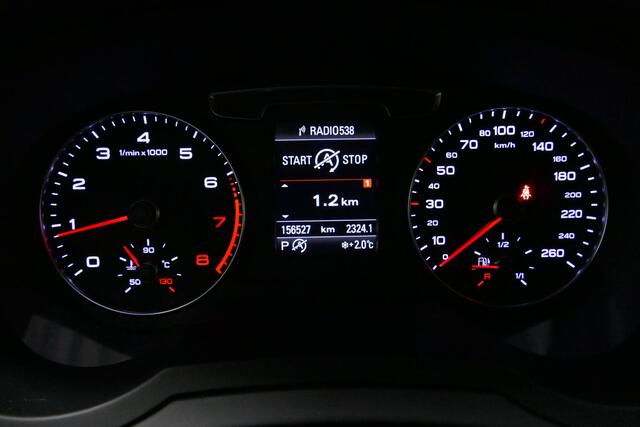 Audi Q3 2.0 TFSI quattro S Line / Panoramadak / Elektr. verstelbare voorstoelen / Achteruitrijcamera / Stoelverwarming / Elektr. wegklapbare trekhaak / Full LED / Audi Sound System / Navigatie / Cruise Control / 19'' LMV / Lichtpakket / Dodehoek detectie / Audi E