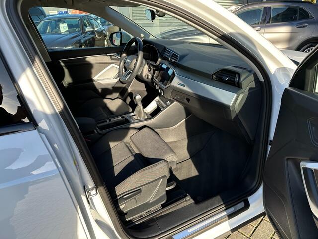 Audi Q3 35 TFSi Advanced Edition, NAP, 1e eigenaar! Dealer onderhouden,