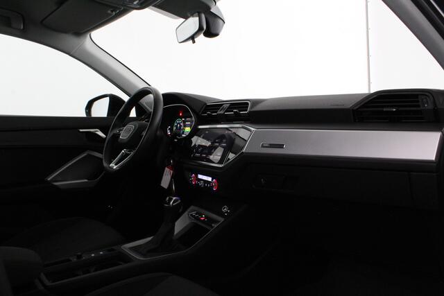 Audi Q3 Sportback 45 TFSI e Edition > 245pk/Plug-in Hybride/18inch/Mythos Black/MMI Navigation Plus