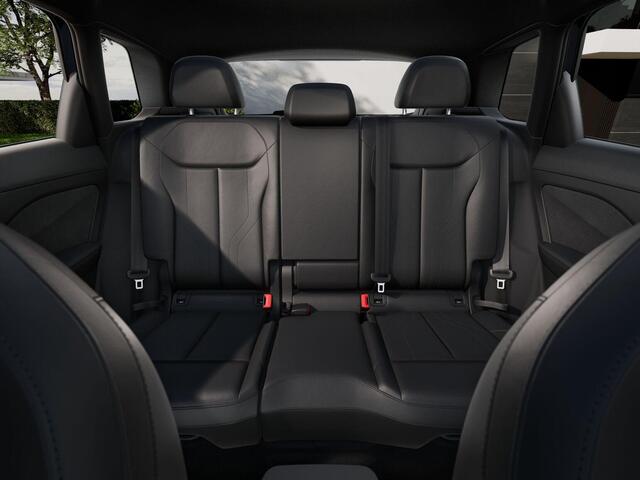 Audi Q3 S edition e-hybrid 200 kW / 272 PK | Audi Sport velgen 19" | Sportstoelen leder/kunstleder | S-line