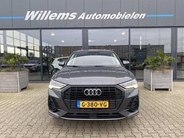 Audi Q3 35 TFSI Advanced S- Line Trekhaak, Virtual Cocpit , Panorama/ Schuifdak