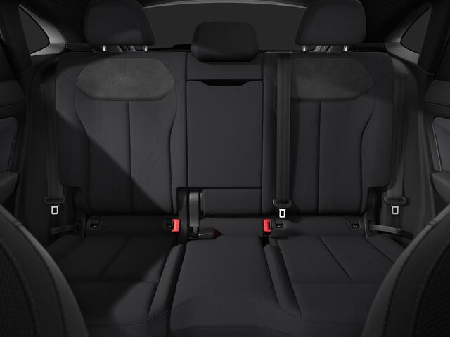 Audi Q3 Sportback 1.5 200kW e-hybrid S edition 272pk | Komt eind februari binnen | Parkeercamera | Keyless | Stoelverwarming