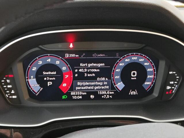 Audi Q3 35 TFSI Pro Line / VIRTUAL COCKPIT/ LED/ CARPLAY/ ANDROID AUTO/ CLIMA/ PARK. SENSOREN/ ELEKTR. KLEP/ 17"LMV