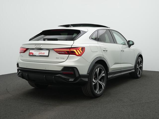 Audi Q3 Sportback 35 TFSI 150 pk S-tronic S Edition / S-Line | Panoramadak | Leder | Achteruitrijcamera | Stoelverwarming | Adaptive Cruise