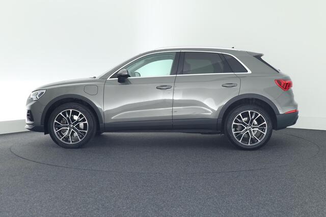 Audi Q3 45 TFSI e 245pk Business Edition B&O Keyless Camera Keyless Virtual Cockpit Navigatie