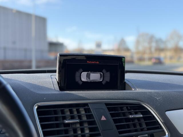 Audi Q3 1.4 TFSI CoD Sport S Line Edition 150PK | Parkeersensoren voor + achter | Clima | Stoelverwarming | Elektrische kofferklep |