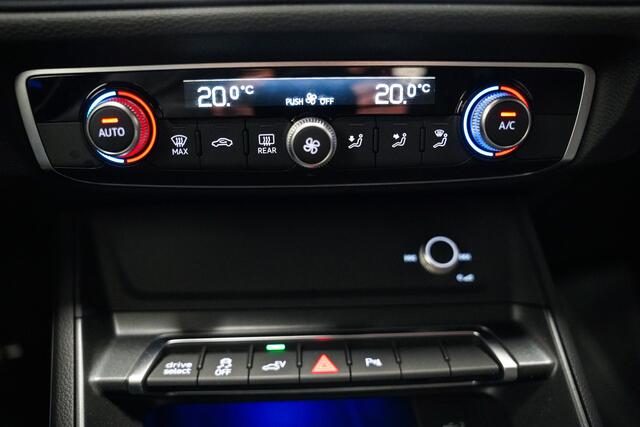 Audi Q3 45 TFSI e S-Line|Camera|19 inch|Acc|Leder