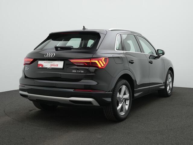 Audi Q3 35 TFSI 150 pk S-tronic Advanced Edition | Stoelverwarming | Adaptive Cruise | Side Assist | Parkeersensoren voor/achter | Carplay