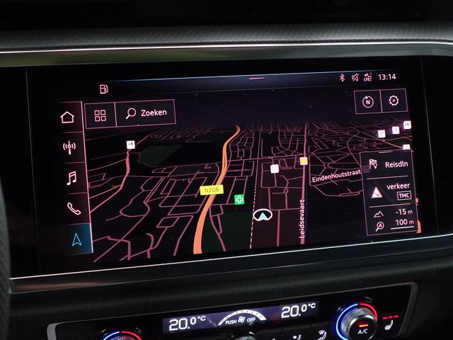 Audi Q3 35 TFSI S Line edition one Aut- Panoramadak, Carplay, Android Auto, Camera, Stoelverwarming