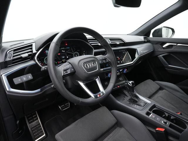 Audi Q3 Sportback 45 TFSI e 245 pk S-tronic S-Line | Leder/alcantara | Stuur-/stoelverwarming | Achteruitrijcamera | Adaptive Cruise