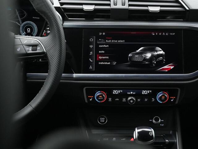 Audi Q3 Sportback 45 TFSI e 245 pk S-tronic S-Line | Leder/alcantara | Stuur-/stoelverwarming | Achteruitrijcamera | Adaptive Cruise