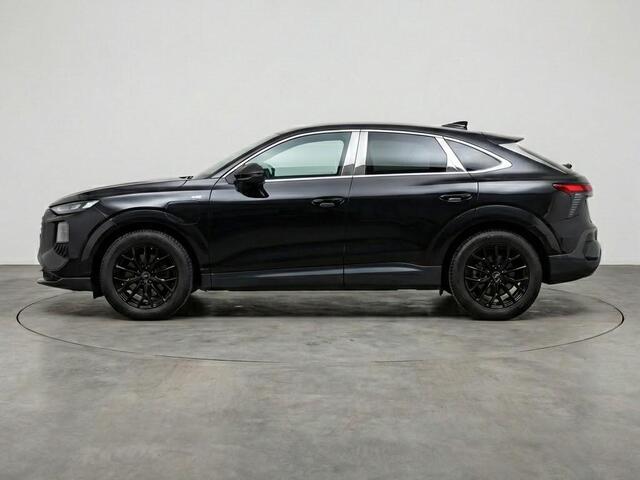 Audi Q3 Sportback Advanced edition e-hybrid 272 pk | Techniek pakket | Ambiente verlichting | Bagagenet | Privacy glas |