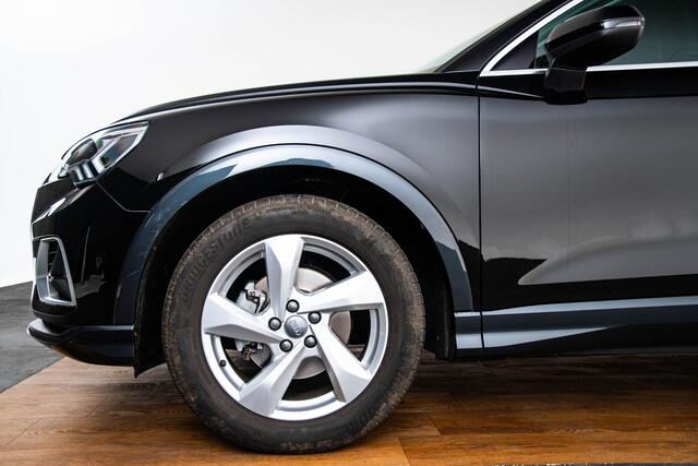 Audi Q3 35 TFSI Business Edition Adaptive cruise control - Parkeerhulp achter - Audi virtual cockpit - Connectivity pakket - Stoelen, vóór verwarmbaar - Binnenspiegel, automatisch dimmend - Grootlichtassistent -
