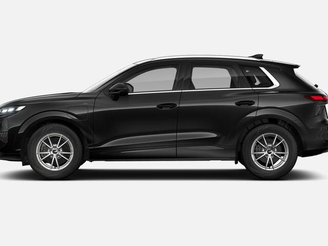 Audi Q3 1.5 200kW e-hybrid Pro line 272 PK · Tech pakket · Trekhaak elek. wegklapbaar · Sportstoelen