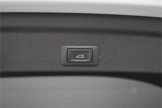 Audi Q3 Sportback 45 TFSI e Plug-in Hybrid Camera Pano Stoelverw