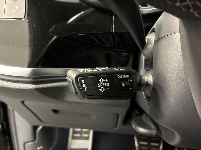 Audi Q3 Sportback 45 TFSIe 245pk S-tronic Edition · Camera ·Apple/Android Car Play · Dodehoek Detectie · Keyless · Navigatie · 20'' Inch ·