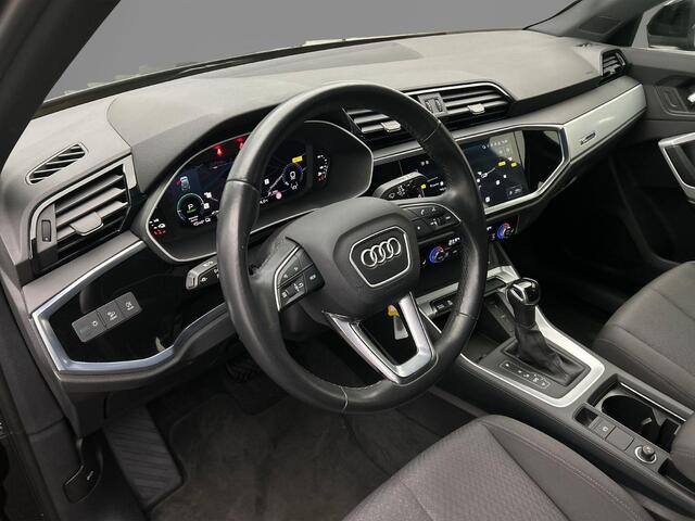 Audi Q3 45 TFSI e 245PK Business Edition | Trekhaak | Adaptive-Cruise | Adaptief-Onderstel | Stoelverwarming | Smartphone-Interface |