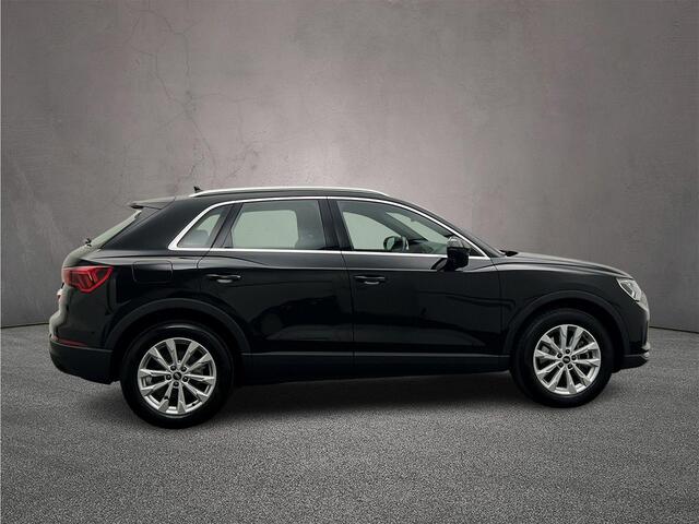 Audi Q3 45 TFSI e 245PK Business Edition | Trekhaak | Adaptive-Cruise | Adaptief-Onderstel | Stoelverwarming | Smartphone-Interface |