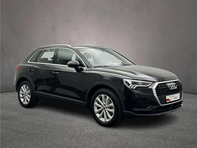 Audi Q3 45 TFSI e 245PK Business Edition | Trekhaak | Adaptive-Cruise | Adaptief-Onderstel | Stoelverwarming | Smartphone-Interface |