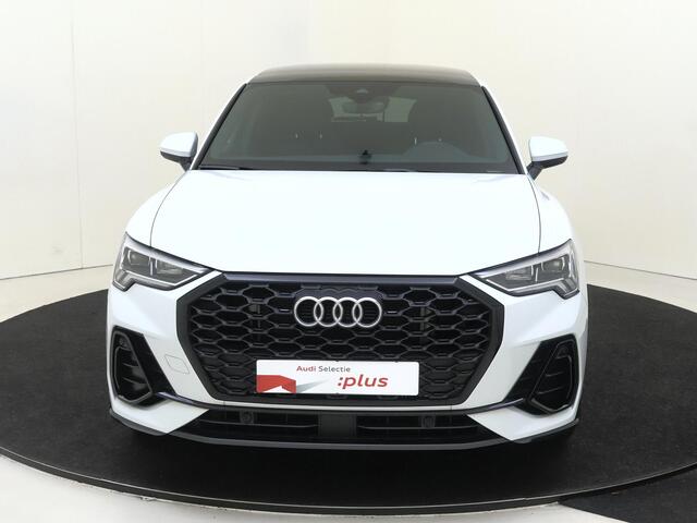 Audi Q3 Sportback 45 TFSI e S Edition | Panoramadak | Achteruitrijcamera | Dodehoek detectie | Adaptieve cruise control | CarPlay | Audi virtual cockpit | Stoelverwarming |