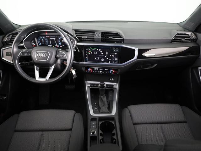 Audi Q3 45 TFSI e Advanced edition 245pk | Navigatie | Sportstoelen | 19 inch lichtmetalen velgen | Stoelverwarming | Adaptieve cruise controle