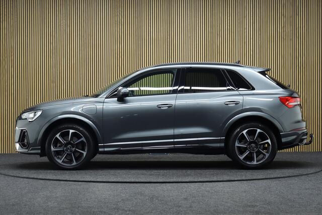Audi Q3 45 TFSI e S edition Plug-in Hybrid | Adaptive-cruise | Afneembare Trekhaak | Virtual Cockpit | Camera | Stoelverwarming | Navigatie | Apple Carplay & Android Auto | 19 Inch Velgen | All-season Banden