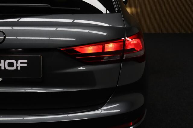 Audi Q3 45 TFSI e S edition Plug-in Hybrid | Adaptive-cruise | Afneembare Trekhaak | Virtual Cockpit | Camera | Stoelverwarming | Navigatie | Apple Carplay & Android Auto | 19 Inch Velgen | All-season Banden