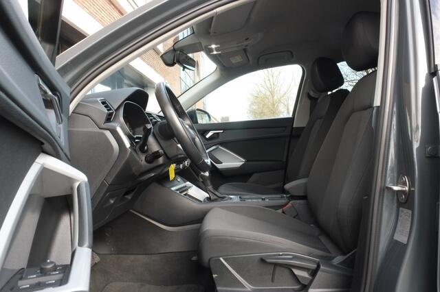 Audi Q3 45 TFSI e, Navigatie, Carplay, Trekhaak