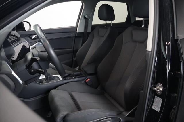 Audi Q3 35 TFSI Advance edition | ACC | LED | Camera | Stoelverwarming