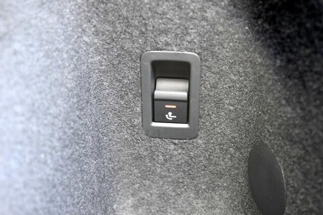 Audi Q3 35 TFSI S edition Rijklaarprijs-Garantie Apple carplay Trekhaak Airco Led Sport Interieur