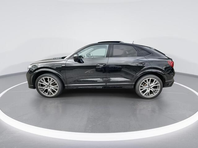 Audi Q3 Sportback 45 TFSI e 245pk S Edition · Panoramadak · Trekhaak · Apple Carplay/Android Auto · Bang & Olufsen · Adaptive Cruise Control · Camera · Keyless · Dodehoeksensoren · RS Q3 Uitlaatsierstukken