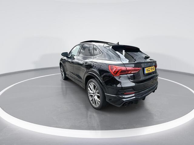 Audi Q3 Sportback 45 TFSI e 245pk S Edition · Panoramadak · Trekhaak · Apple Carplay/Android Auto · Bang & Olufsen · Adaptive Cruise Control · Camera · Keyless · Dodehoeksensoren · RS Q3 Uitlaatsierstukken