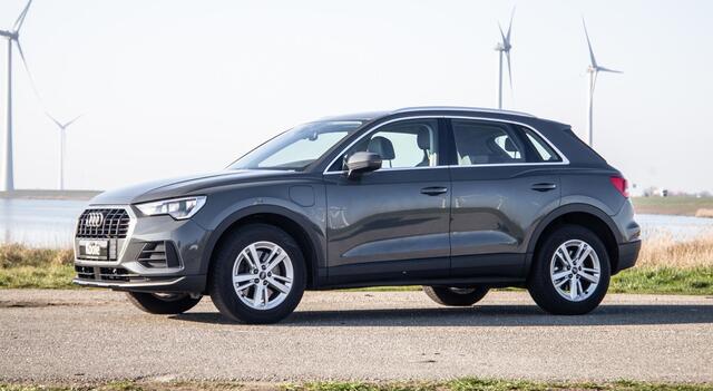 Audi Q3 45 TFSI e edition AUTOMAAT / PLUG IN HYBRID / STOELVERWARMING / LEER / VIRTUAL COCKPIT / CRUISE CONTROLE / DEALER ONDERHOUDEN