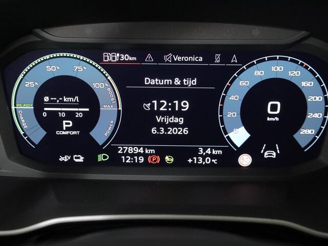 Audi Q3 45 TFSI e S edition 245pk | Parkeercamera | Navigatie| 20 inch Lichtmetalen velgen | 3 spaaks afgevlakt stuurwiel