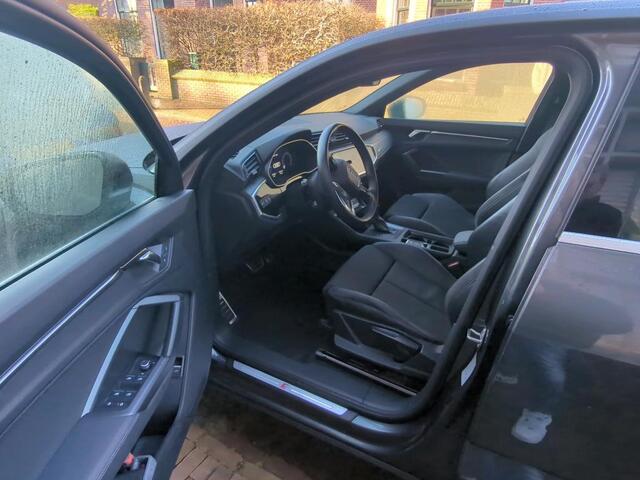 Audi Q3 Sportback 45 TFSI e S Edition / 18 Inch / Elect. achterklep / Smartphone Interface / Led