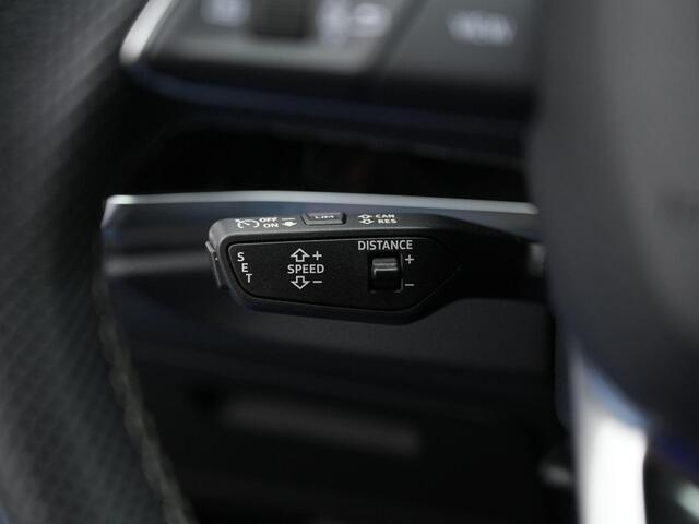 Audi Q3 Sportback 45 TFSI e 245 pk S-Line | Panoramadak | Trekhaak | Geheugenstoel | Leder/alcantara | Sonos | Achteruitrijcamera