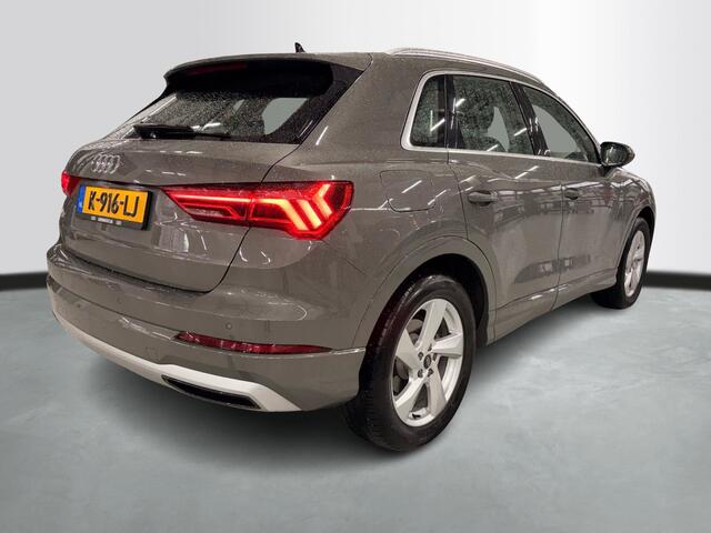 Audi Q3 35 TFSI 150Pk S Edition / Trekhaak / Stoelverwarming / PDC V+A