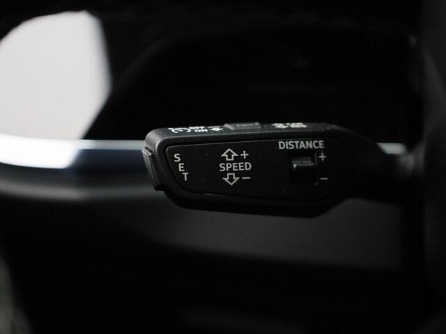 Audi Q3 45 TFSIe 180kW/245PK S Line · Stoelverwarming · Camera + Parkeersensoren · Apple/Android Car Play ·