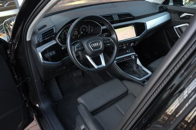 Audi Q3 45 TFSI e Carplay, Sportstoelen, Keyless entry