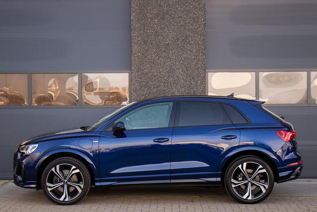 Audi Q3 45 TFSI e S edition | S-Line | 20 Inch | Keyless | Memory Seats | DAB | Matrix LED | Virtual | Sfeer | Sonos Audio | Navarra Blue | Carplay | ACC | Dode Hoek | Dealer Onderhouden | BTW | Garantie