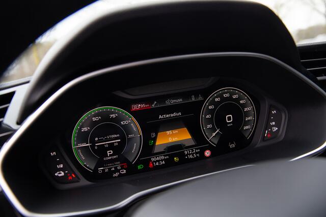 Audi Q3 45 TFSI e S edition , Panoramadak, Sonos, Adap. cruise,