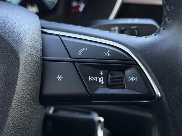 Audi Q3 35 TFSI Advanced | PDC | Stoelverwarming |