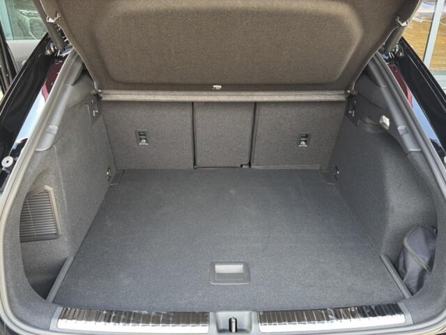 Audi Q3 1.5 TFSI E-HYBRID 272 PS S-LINE CAMERA/PANO-DAK/ELEK-KLEP/ACC/STOELVERW/INTERIEURVOORVERW