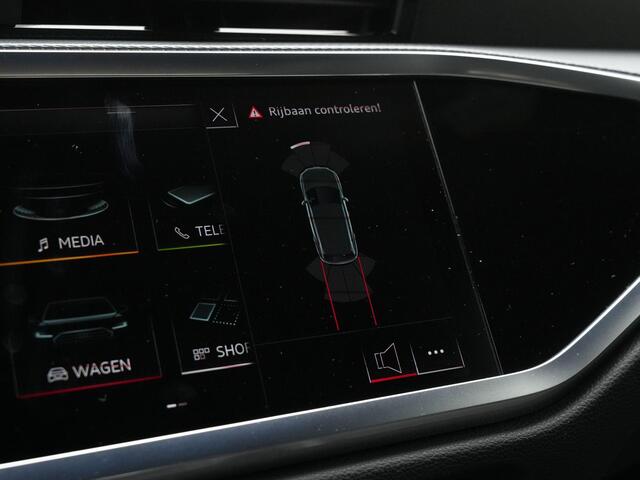 Audi Q3 40 TFSI 190 pk S-tronic Quattro S-Line | Panoramadak | Trekhaak | Parkeersensoren voor/achter | Carplay | Cruise Control