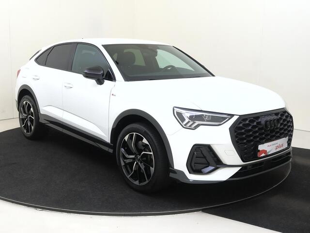 Audi Q3 Sportback 45 TFSI e S Edition | SoH 86% | Keyless | Optiek zwart Plus | Achteruitrijcamera | Navigatie Plus | Stoelverwarming | Dodehoek detectie | Adaptieve cruise control |