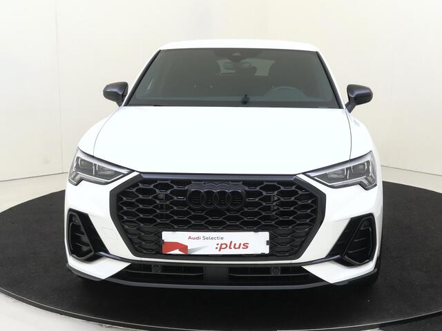 Audi Q3 Sportback 45 TFSI e S Edition | SoH 86% | Keyless | Optiek zwart Plus | Achteruitrijcamera | Navigatie Plus | Stoelverwarming | Dodehoek detectie | Adaptieve cruise control |