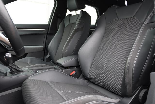 Audi Q3 Sportback 45 TFSI e S Line 245pk S Tronic | Sonos | Camera | S Line interieur