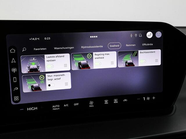 Audi Q3 1.5 200kW e-hybrid Pro line 272 PK · Techniekpakket · Interieur met sportstoelen