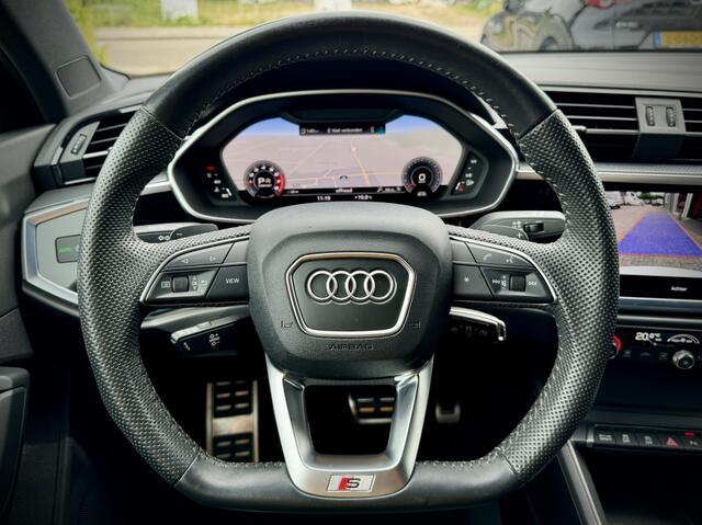Audi Q3 35 TFSI 150PK S-Line Black Edition Camera Navi 20''